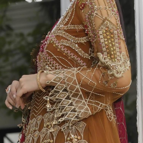Pakistani dress Eid sale - Picture 4 of 5